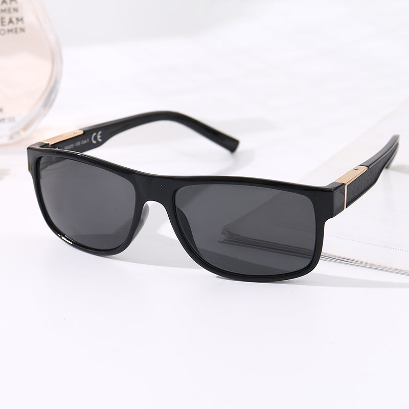 Trendy Sunglasses for Men (Glossy Black)