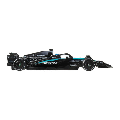 Hot Wheels Premium Mercedes-AMG Petronas F1 W15 #63 2025 Die-Cast Car | 1:64 Scale Formula 1 Collectible Model | Real Riders Metal/Metal