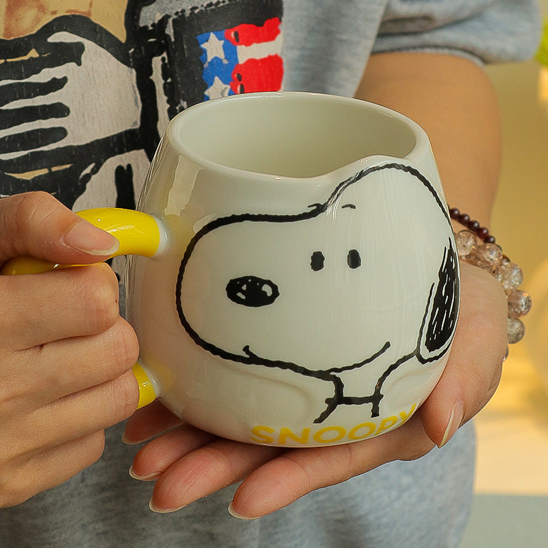 Snoopy Ceramic Mug (Single PC) – Peanuts Cartoon Coffee Mug for Kids & Adults | Cute Lucy & Snoopy Printed Cup | Aesthetic Milk Mug Gift