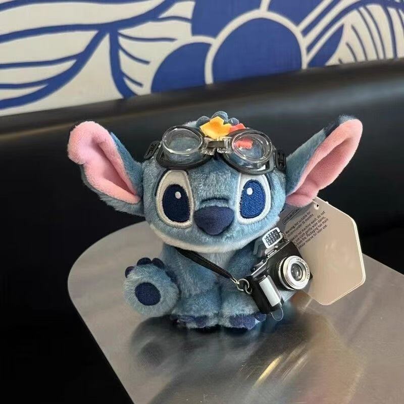 Kawaii Stitch Plush Keychain with Mini Camera & Goggles – Cute Cartoon Soft Toy Keyring for Bags, Backpacks & Gifts