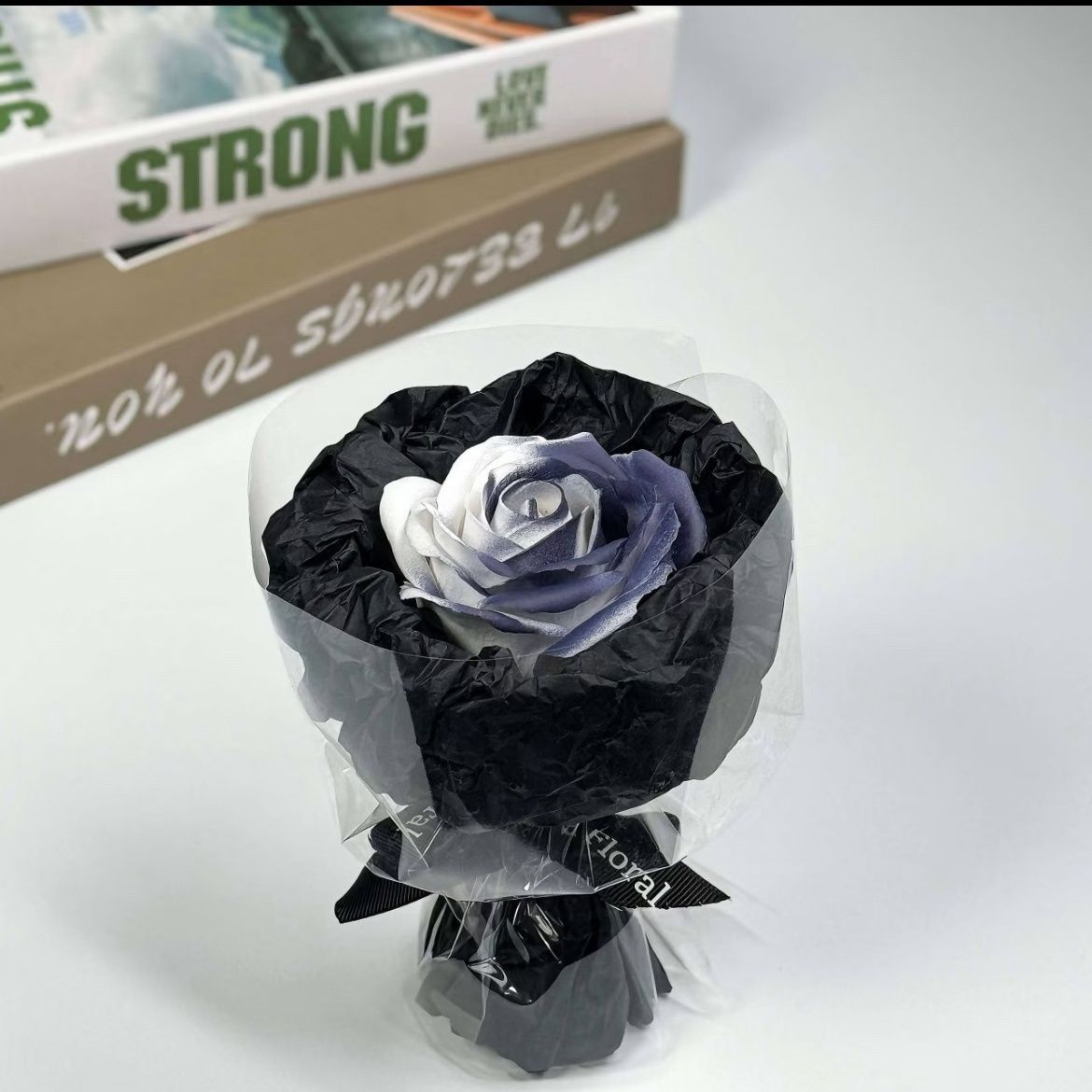 Single Rose Flower Bouquet – Elegant Artificial Rose Gift with Decorative Wrapping & Ribbon | Romantic Birthday, Anniversary, Valentine’s Day Gift