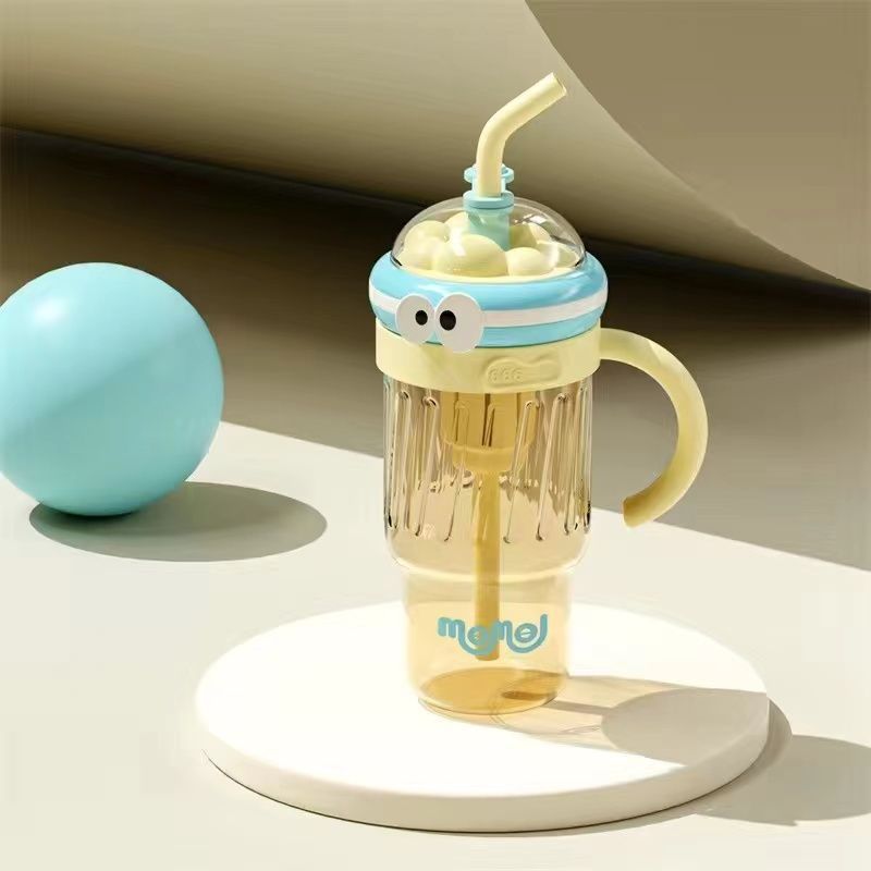 Kawaii Eyes Large Capacity Straw Bottle – 1200ml