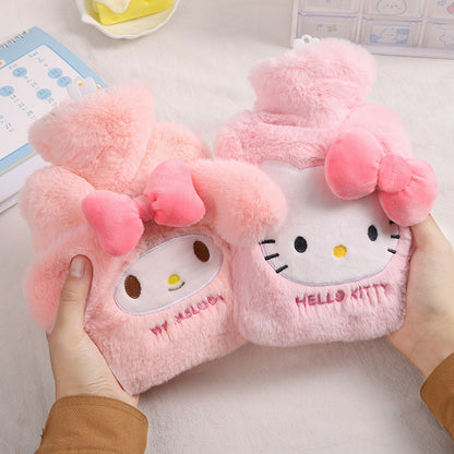 Kawaii Sanrio Plush Hot Water Bottle 500ml – Soft Furry Hello Kitty, Kuromi & Cinnamoroll Hot Water Bag for Winter Pain Relief & Warmth