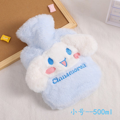 Kawaii Sanrio Plush Hot Water Bottle 500ml – Soft Furry Hello Kitty, Kuromi & Cinnamoroll Hot Water Bag for Winter Pain Relief & Warmth
