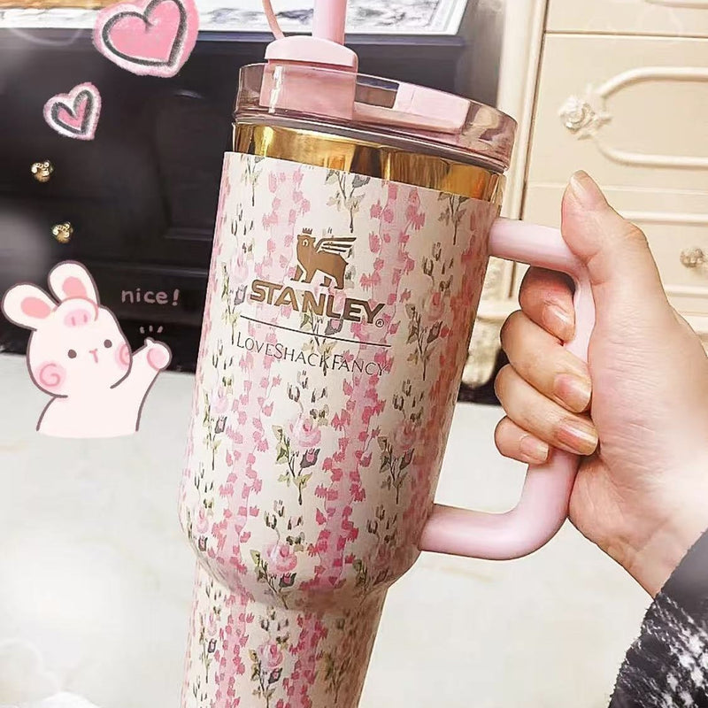 THE STANLEY X LOVESHACKFANCY HOLIDAY QUENCHER 40 OZ