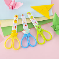 Cute cartoon small scissors primary school students handmade scissors with protective cover