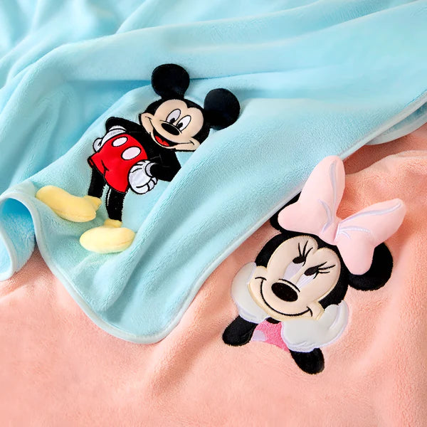Disney Mickey & Minnie Mouse Premium Soft Bath Towel – Ultra Absorbent Cute Cartoon Kawaii Towel for Kids & Adults | Bathroom, Beach & Travel Towel
