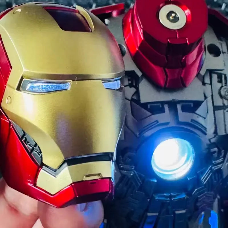 Iron Man Arc Reactor Charging Station Bust – Marvel-Inspired Mecha Desktop Fast Charging Dock | USB-C PD65W Mobile Phone Charger | Collectible Desk Display